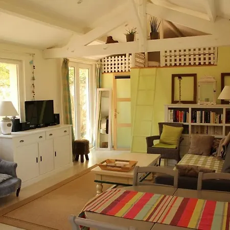 Des Preaux In Near Giverny Vakantiehuis